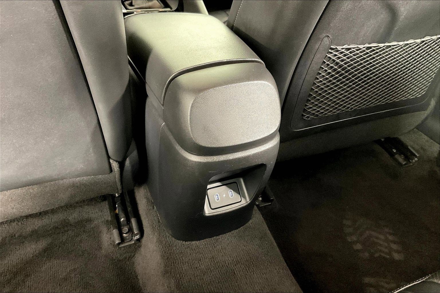 Used 2024 Hyundai Elantra Limited FWD image 10