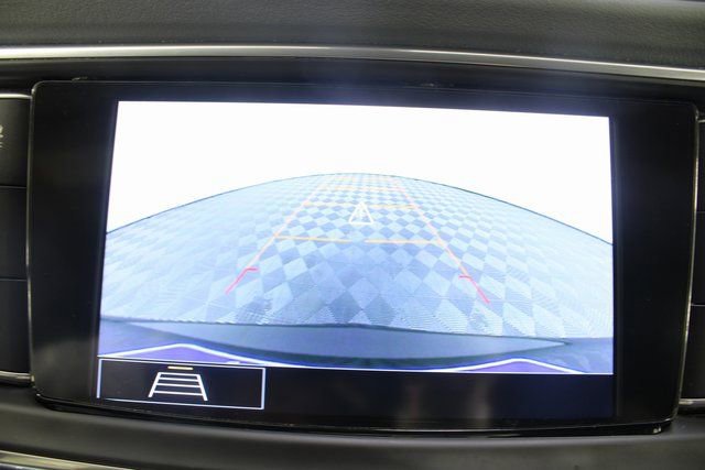 Used 2021 Buick Enclave Essence w/ LPO, Luxury Package image 3