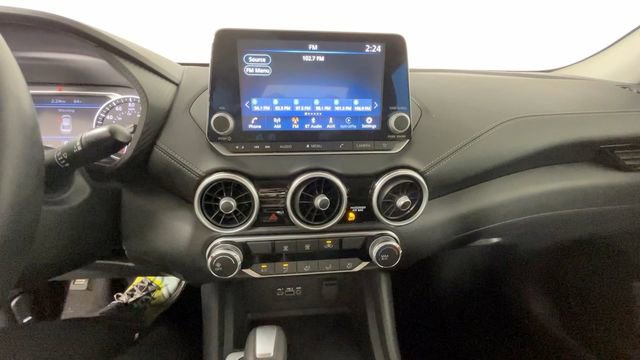 Used 2022 Nissan Sentra SV FWD image 31