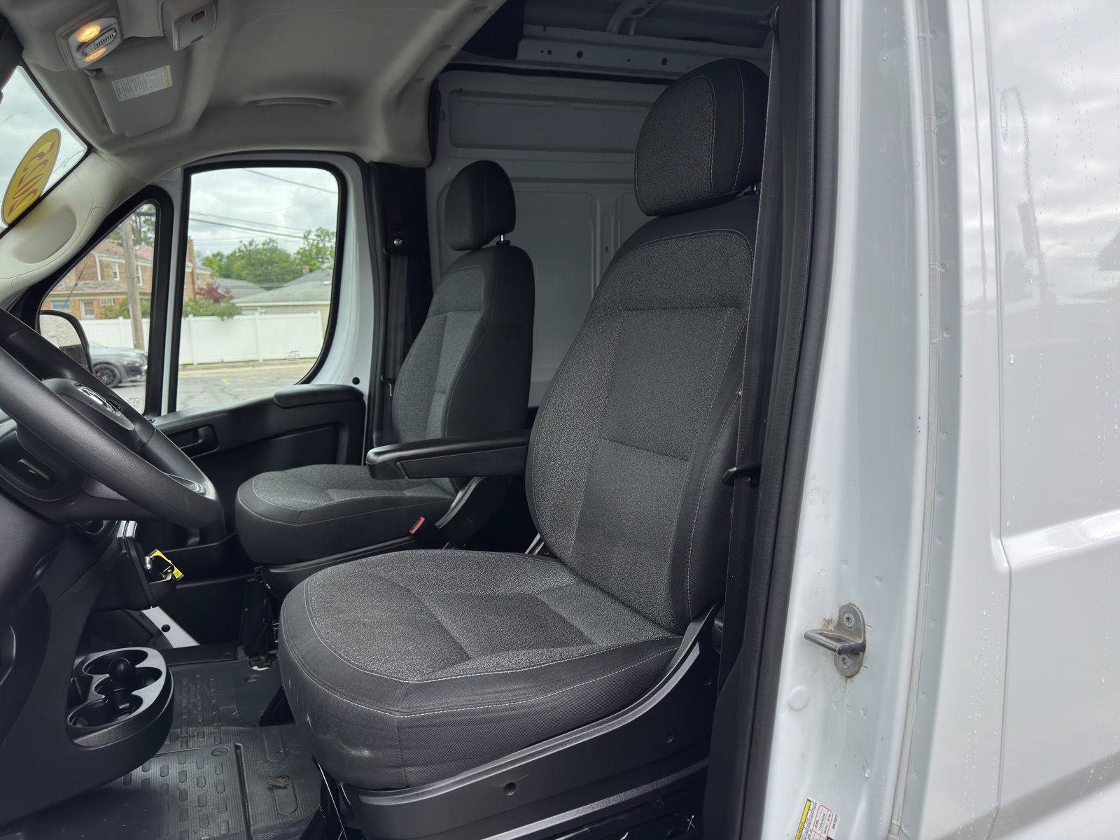 Used 2025 RAM ProMaster 2500 w/ Convenience Group FWD image 20