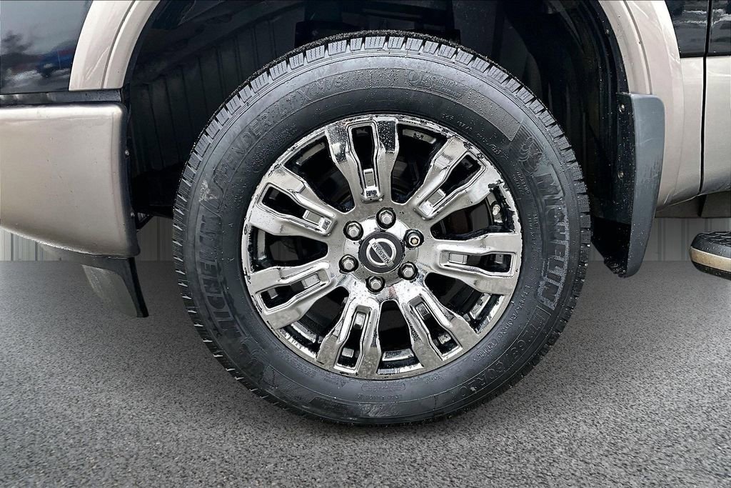 Used 2018 Nissan Titan Platinum Reserve image 34