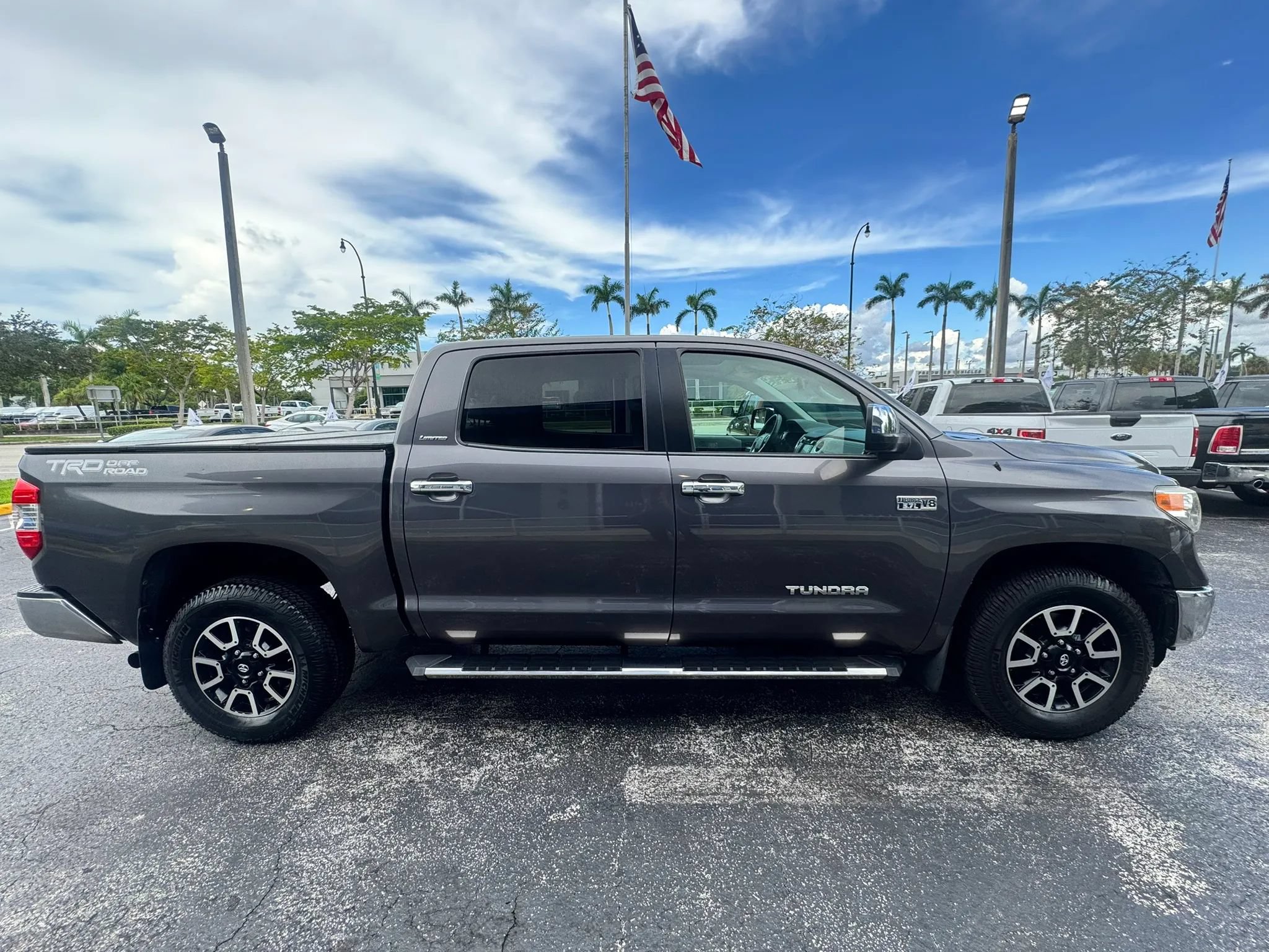 Used 2017 Toyota Tundra Limited w/ TRD Off Road Package RWD image 9
