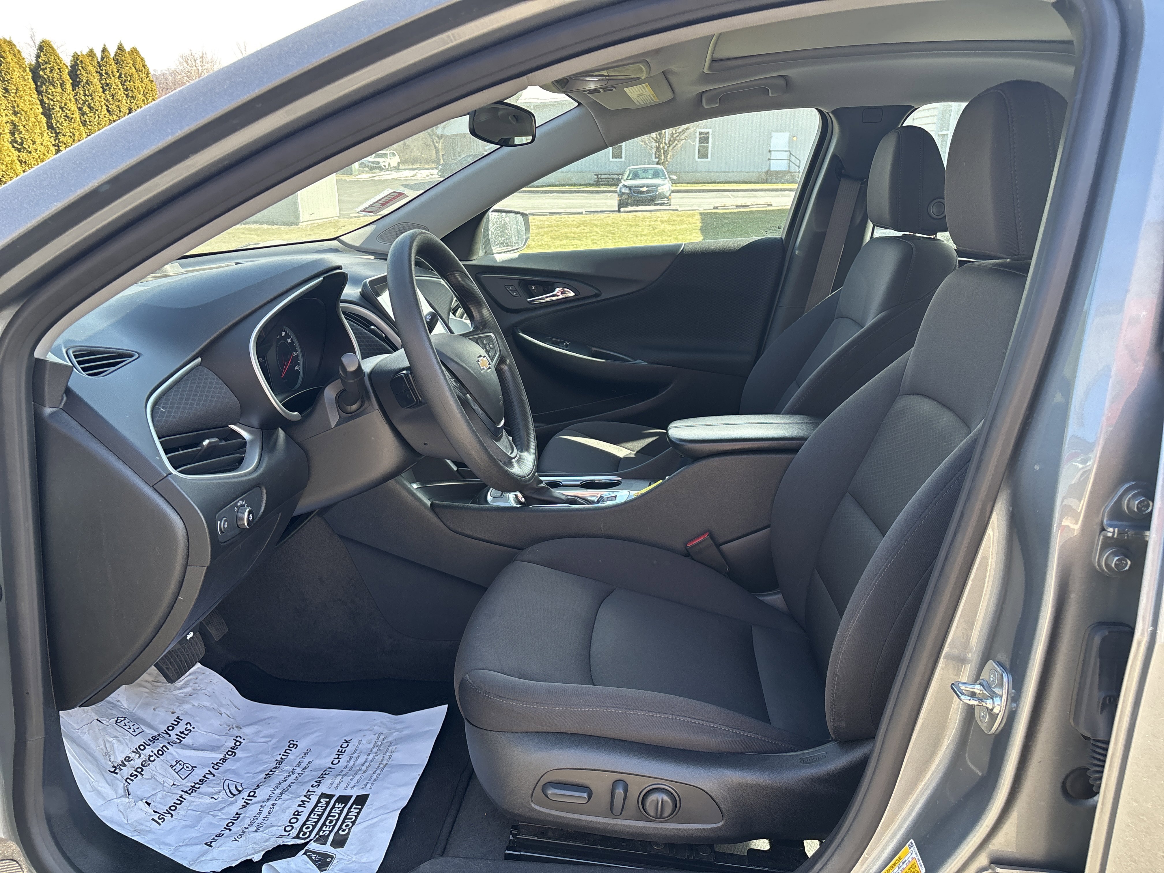 Used 2024 Chevrolet Malibu LT FWD image 13