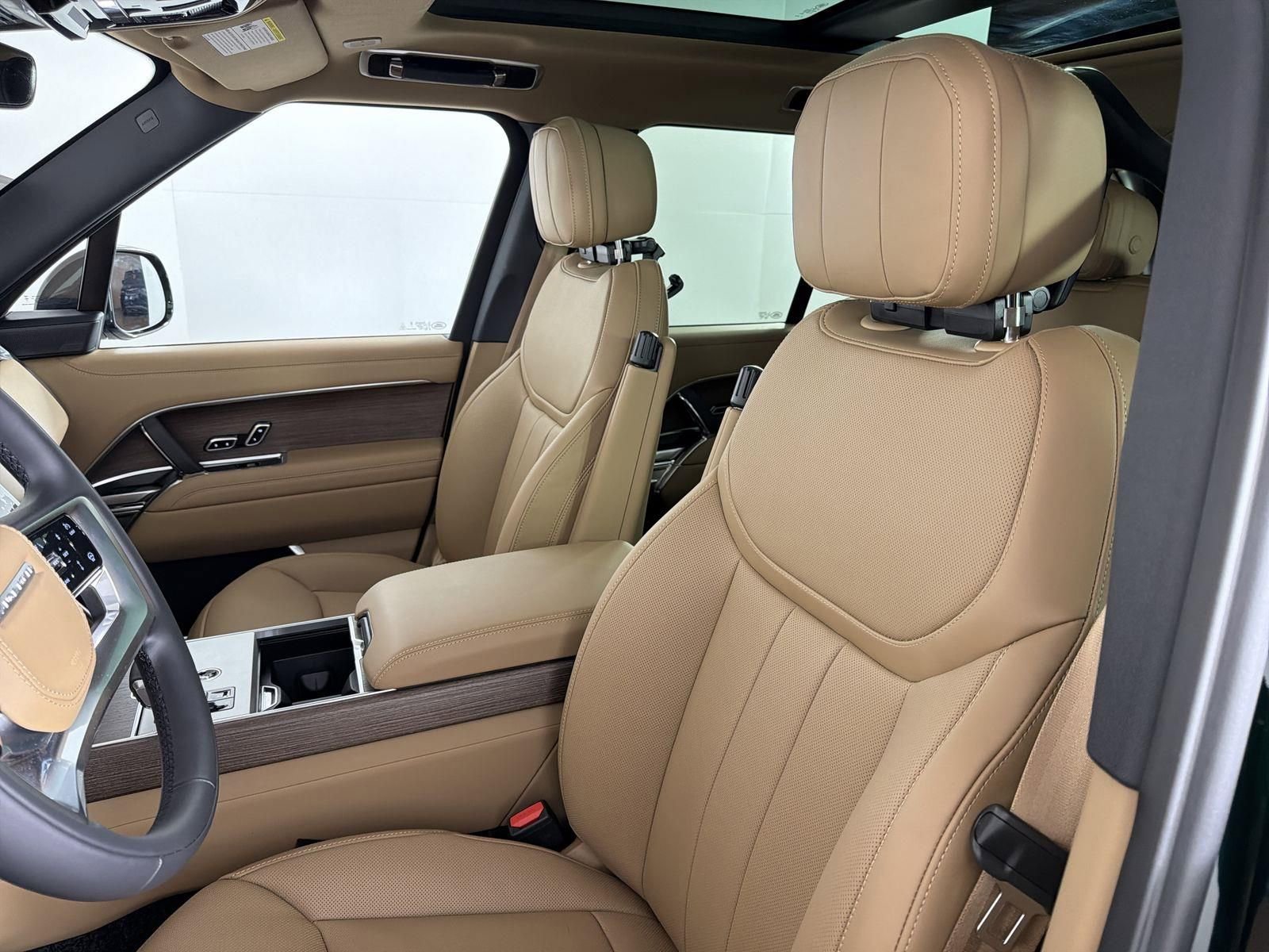 New 2026 Land Rover Range Rover SE image 25