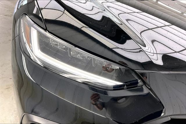 Used 2025 Honda HR-V Sport image 25