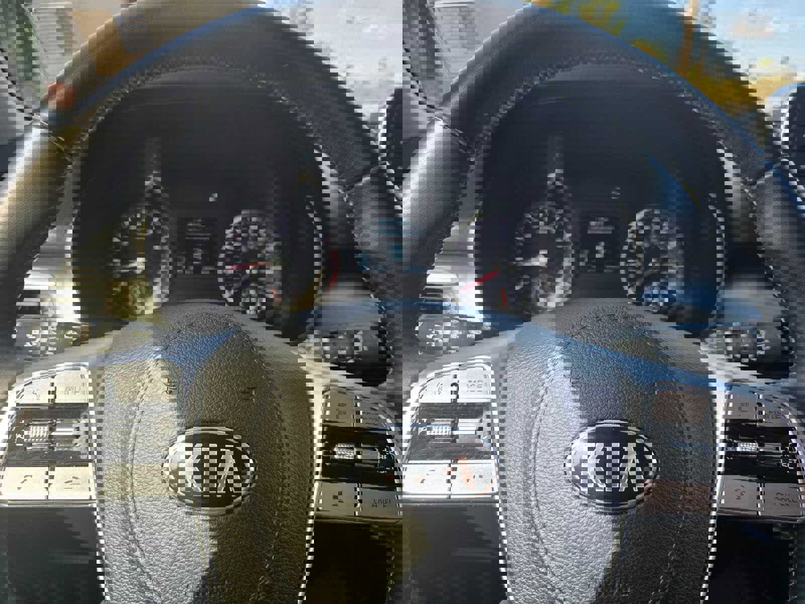 Used 2021 Kia Telluride LX image 14