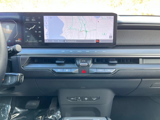 Used 2024 Kia EV9 Wind image 24