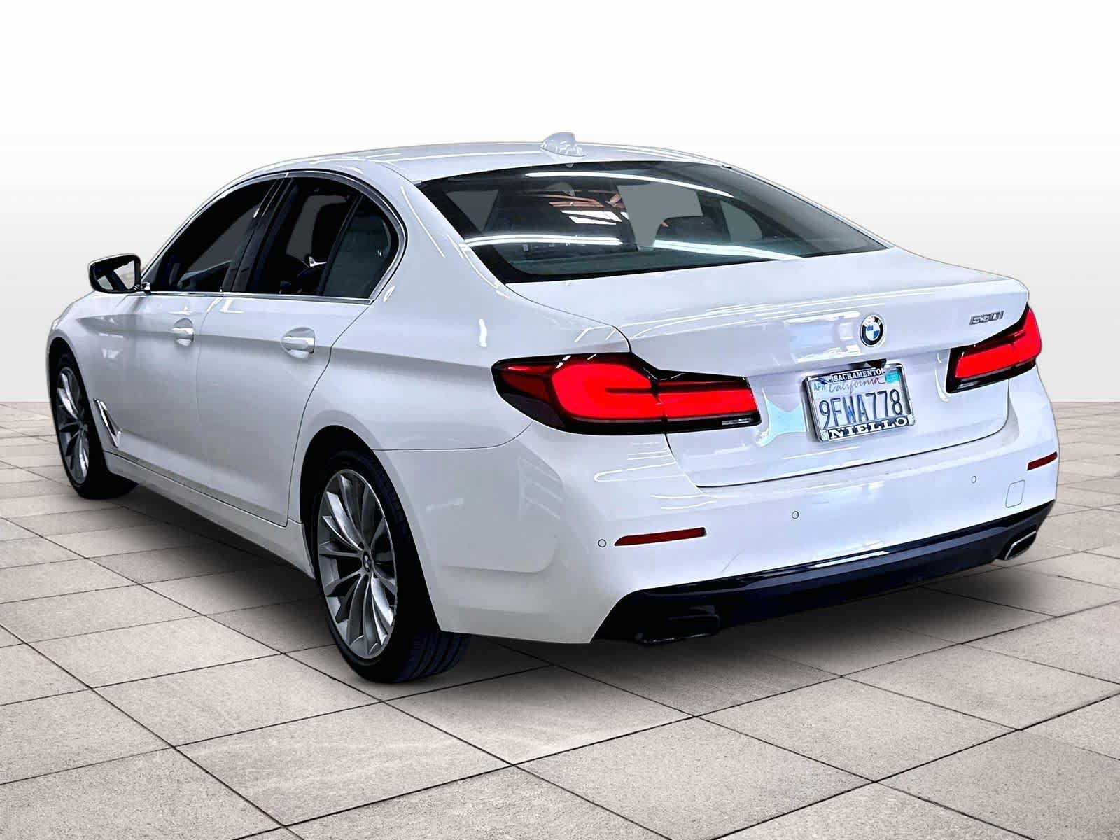 Used 2023 BMW 530i w/ Executive Package RWD image 14