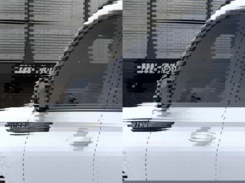 New 2026 Lincoln Aviator Black Label w/ Jet Appearance Package image 42