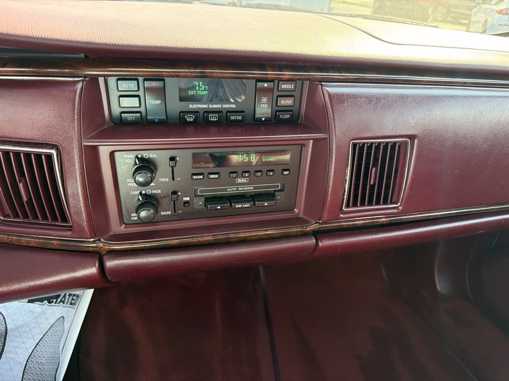 Used 1994 Buick Roadmaster Limited RWD image 7