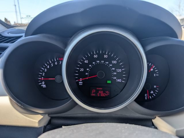 Used 2013 Kia Soul ! w/ Premium Pkg FWD image 11