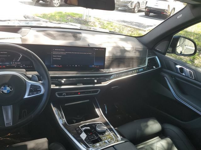 Used 2024 BMW X5 xDrive40i w/ M Sport Package AWD/4WD image 18
