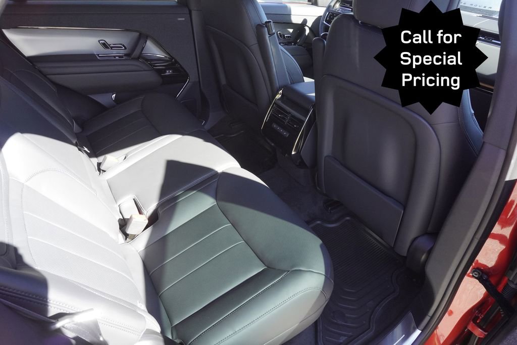 New 2025 Land Rover Range Rover Sport SE image 26
