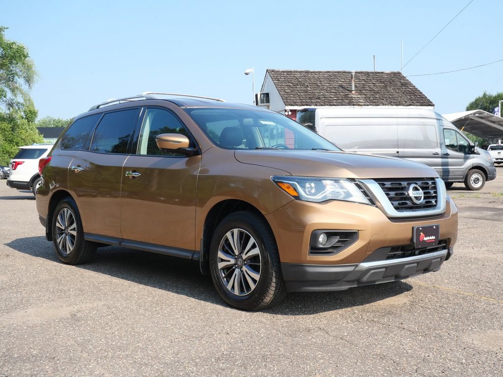 Used 2017 Nissan Pathfinder SL w/ SL Tech Package AWD/4WD image 1
