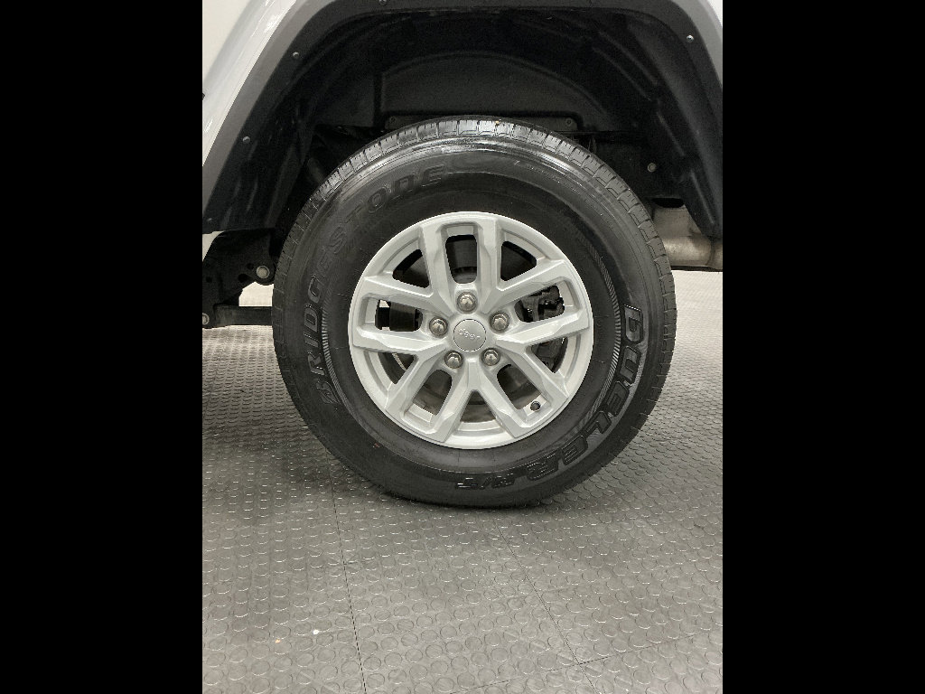 Used 2023 Jeep Gladiator Sport image 27