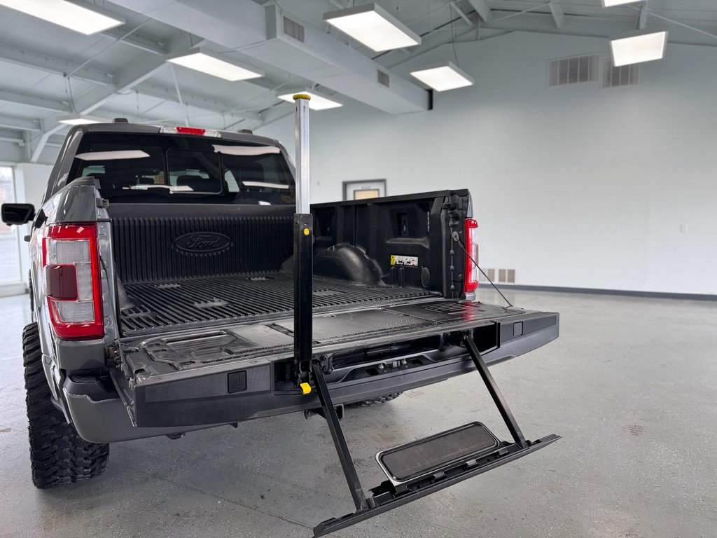 Used 2023 Ford F150 Lariat w/ Equipment Group 502A High image 44