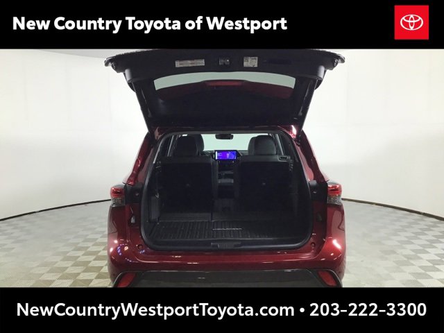 Used 2023 Toyota Highlander Limited image 21