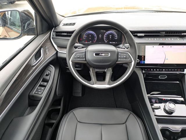 New 2026 Jeep Grand Cherokee Limited AWD/4WD image 30