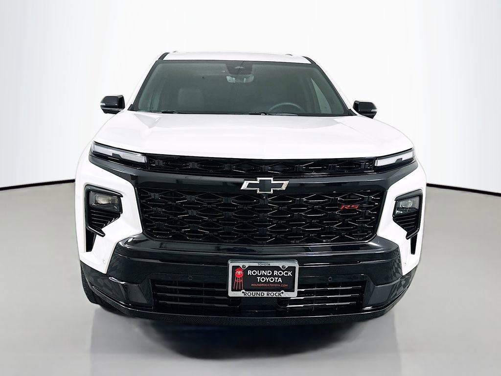 Used 2024 Chevrolet Traverse RS image 2