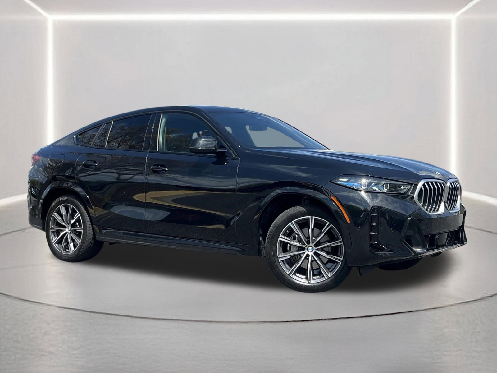 Used 2025 BMW X6 xDrive40i image 2