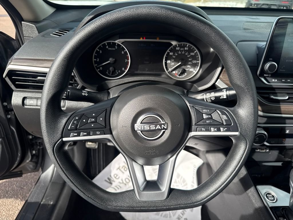 Used 2024 Nissan Altima 2.5 SV image 16