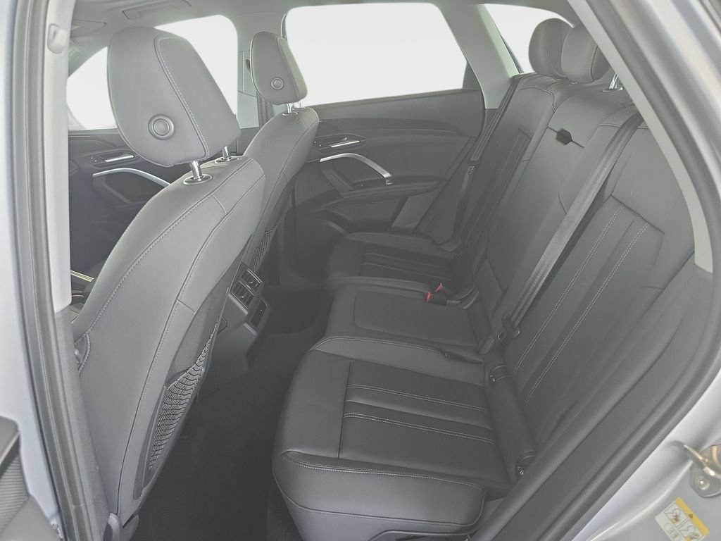 Certified 2025 Audi Q5 Premium w/ Convenience Package AWD/4WD image 24