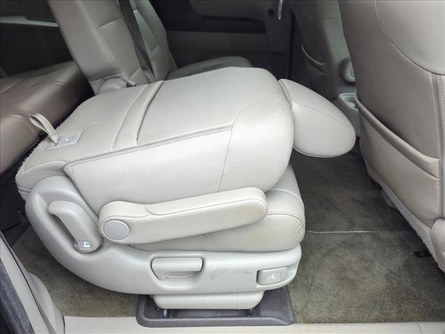 Used 2014 Honda Odyssey EX-L image 24
