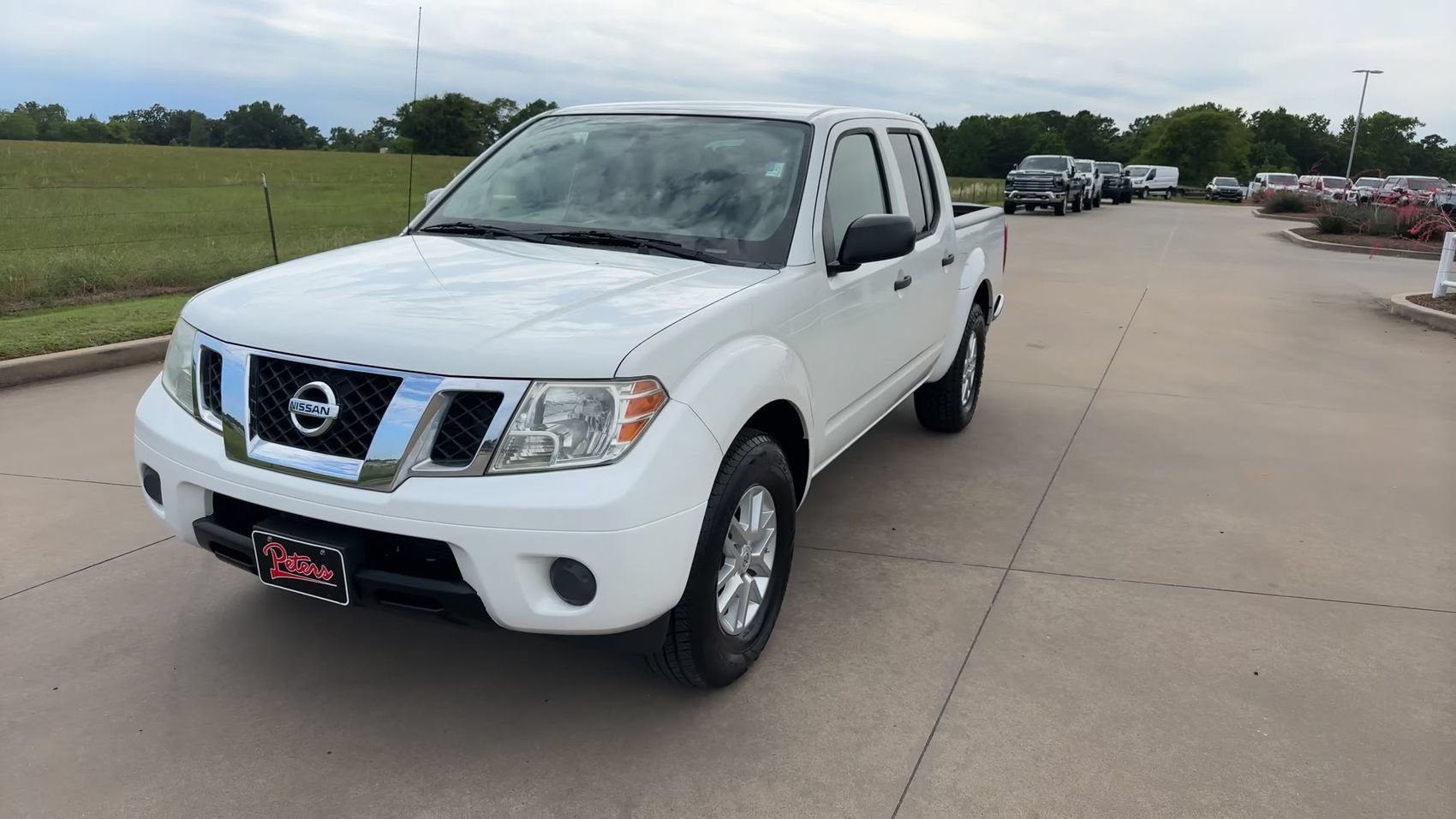 Used 2019 Nissan Frontier SV RWD image 3