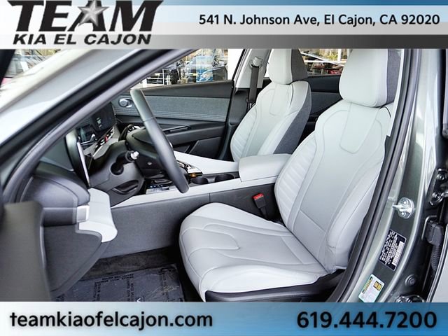 Used 2024 Hyundai Elantra Limited image 14