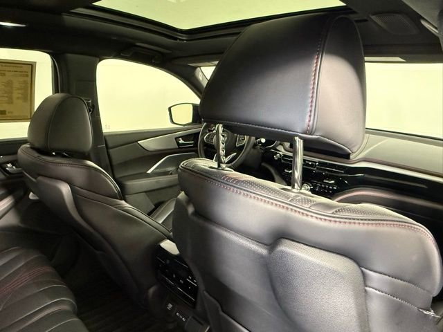 Used 2025 Acura MDX A-Spec image 43