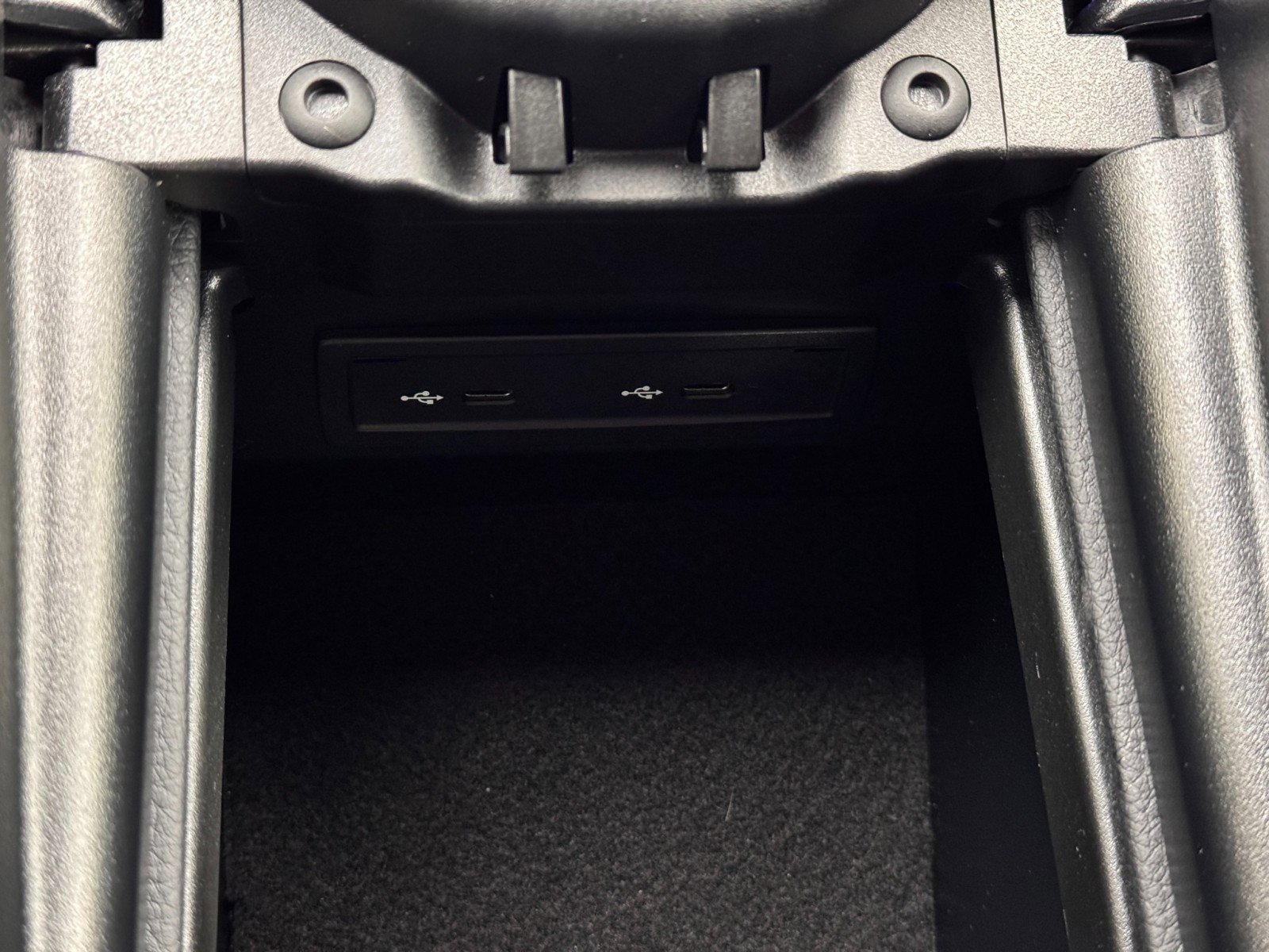 Used 2021 Mercedes-Benz E 350 Sedan w/ Premium Package image 35