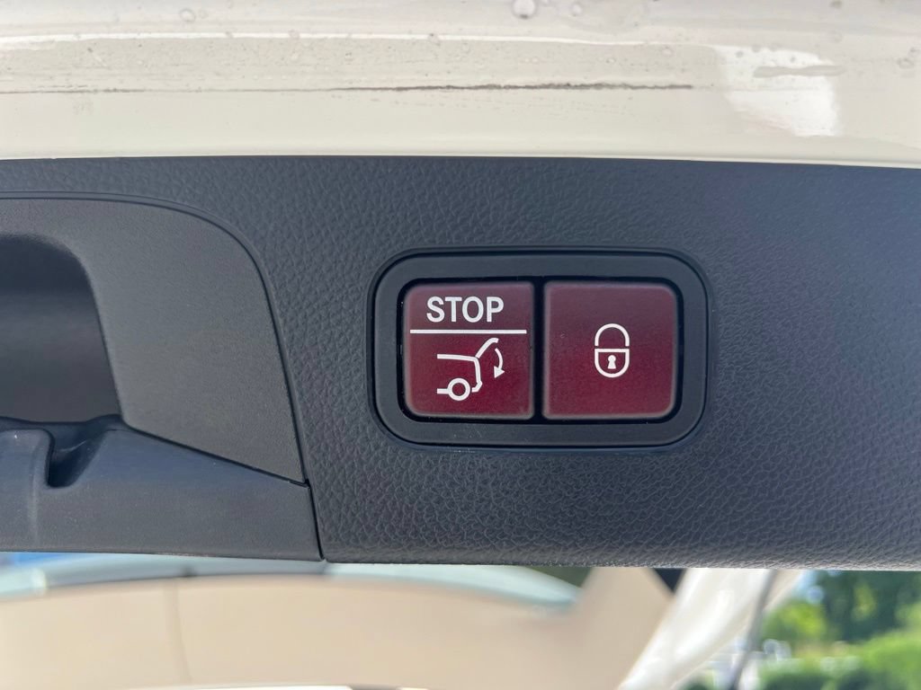 Used 2017 Mercedes-Benz GLC 300 image 23