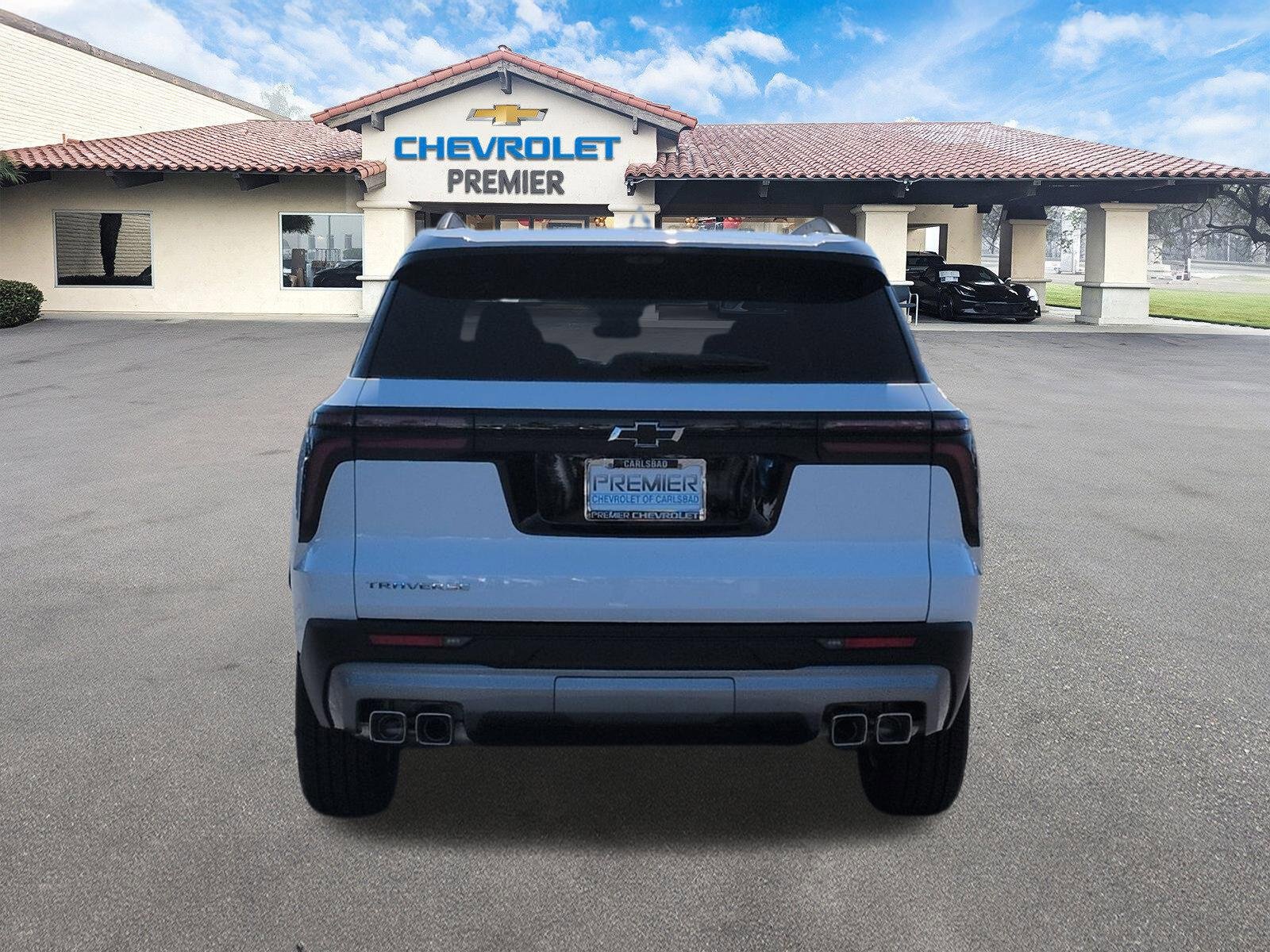 New 2026 Chevrolet Traverse LT w/ Driver Confidence Package FWD image 7