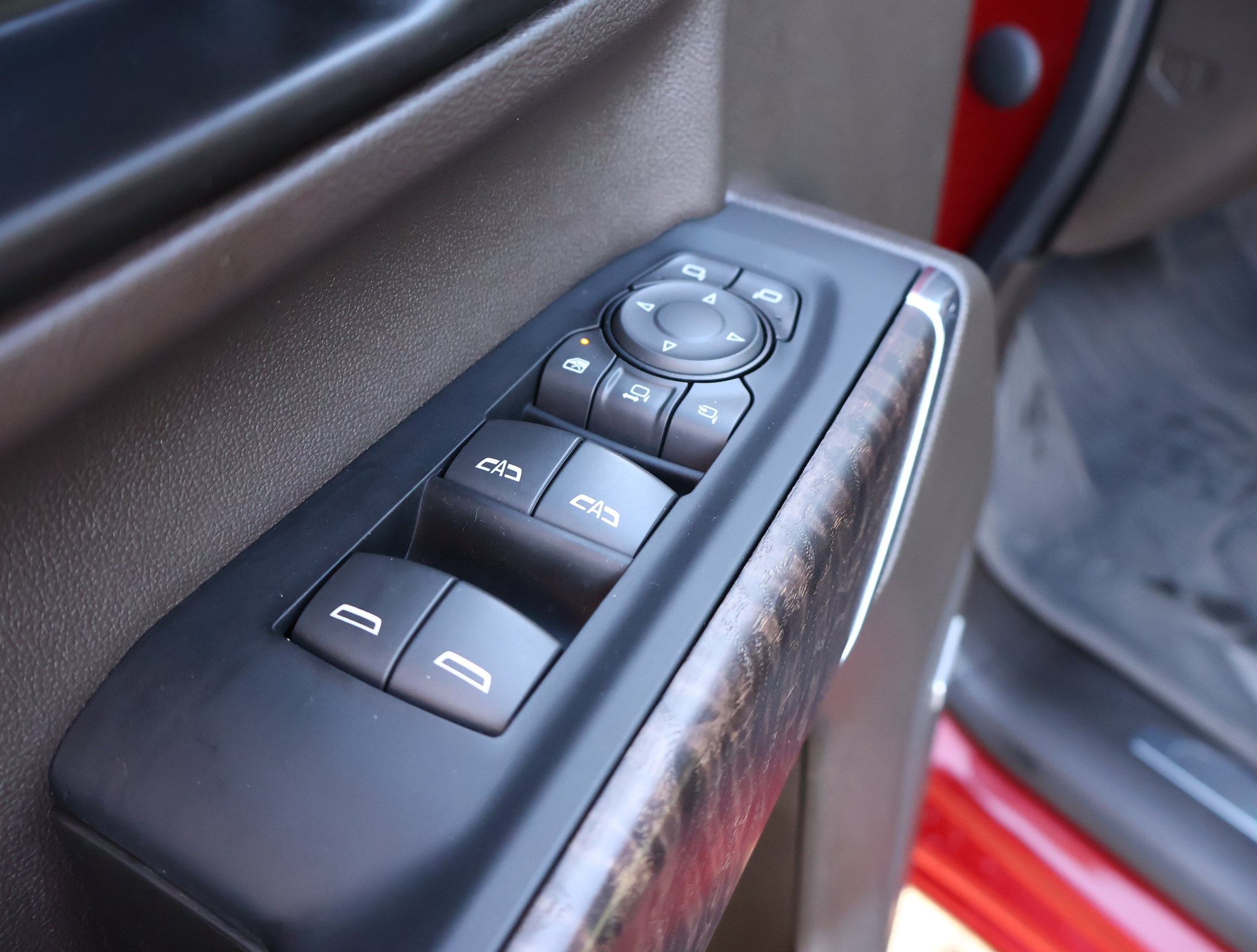 Used 2023 GMC Sierra 2500 Denali image 8