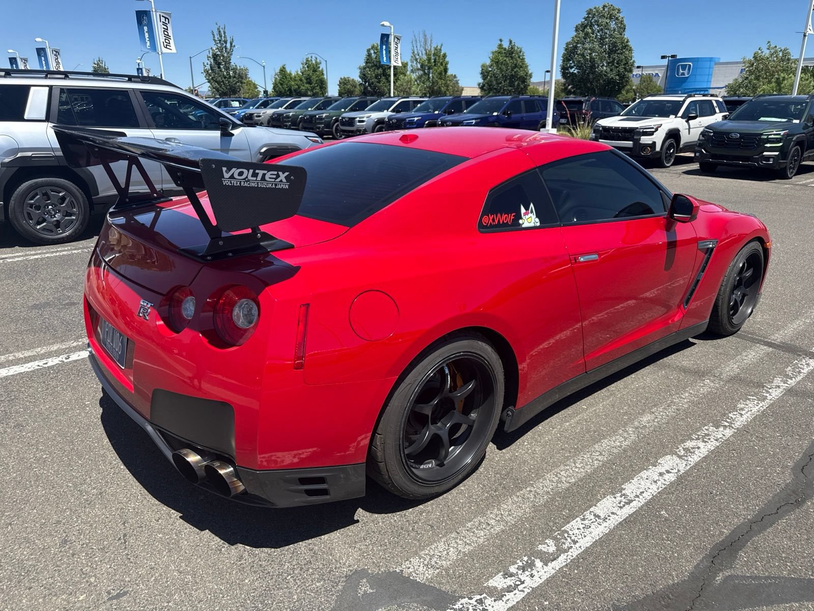 Used 2009 Nissan GT-R Premium AWD/4WD image 3