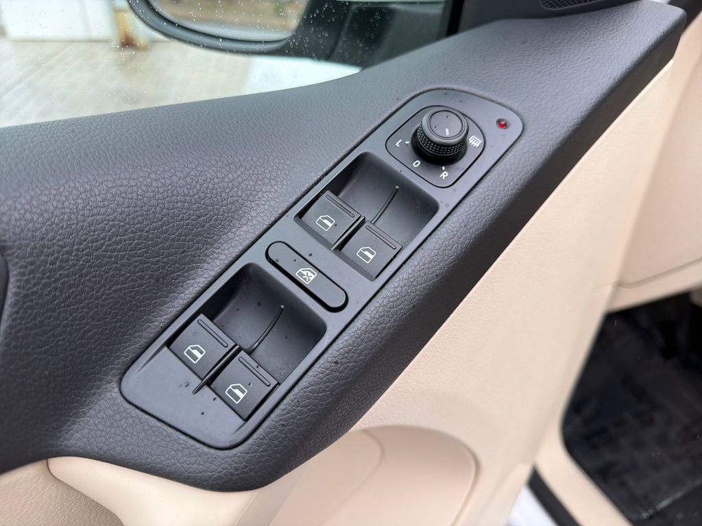 Used 2016 Volkswagen Tiguan S AWD/4WD image 11
