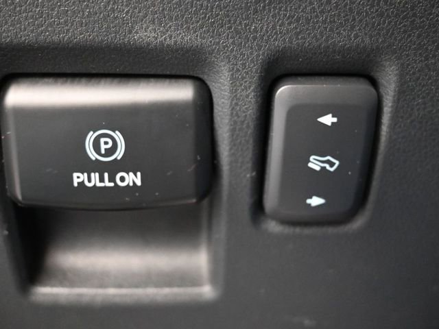 Used 2023 Ford Expedition Limited image 25