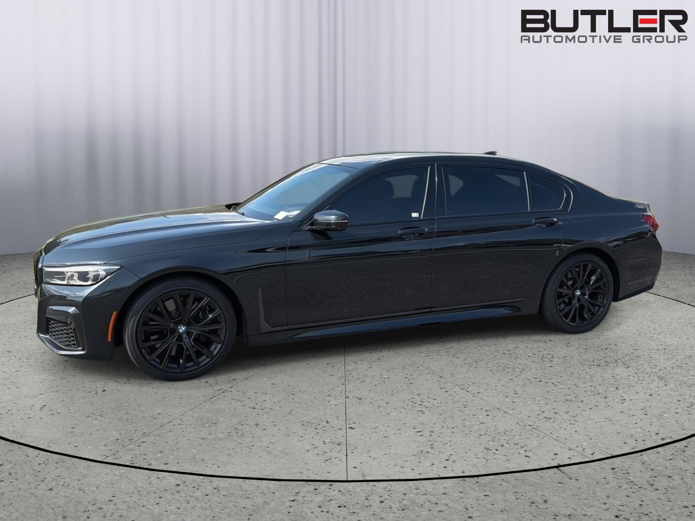 Used 2022 BMW 750i xDrive w/ Executive Package AWD/4WD image 3