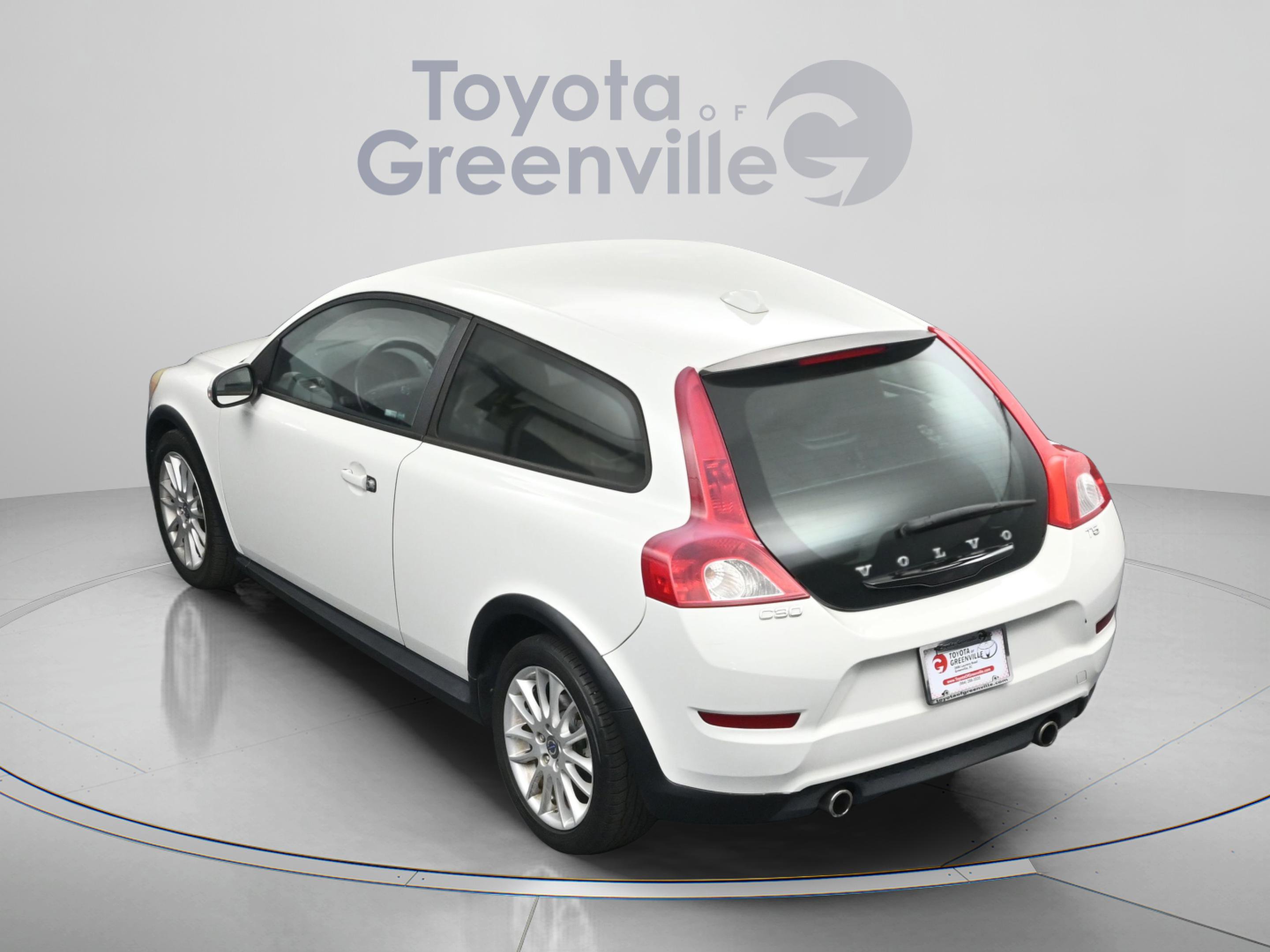 Used 2011 Volvo C30 T5 w/ Climate Pkg image 9