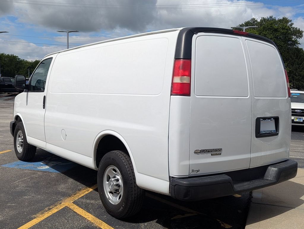Used 2014 Chevrolet Express 2500 RWD image 5