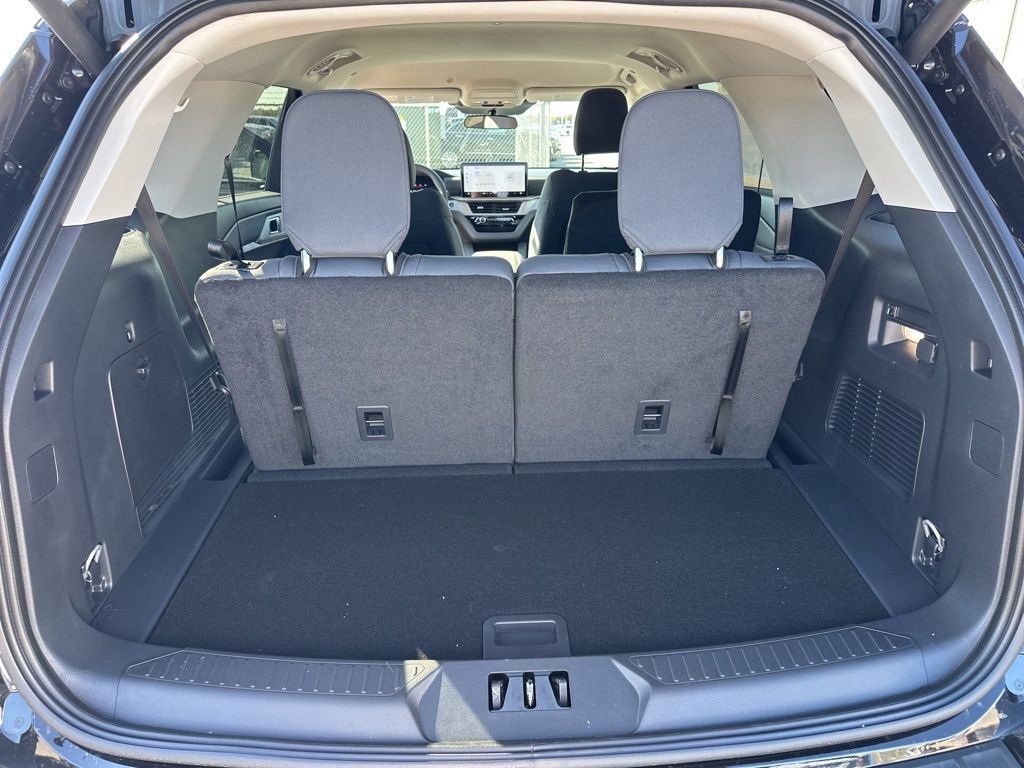 New 2026 Ford Explorer Active image 37