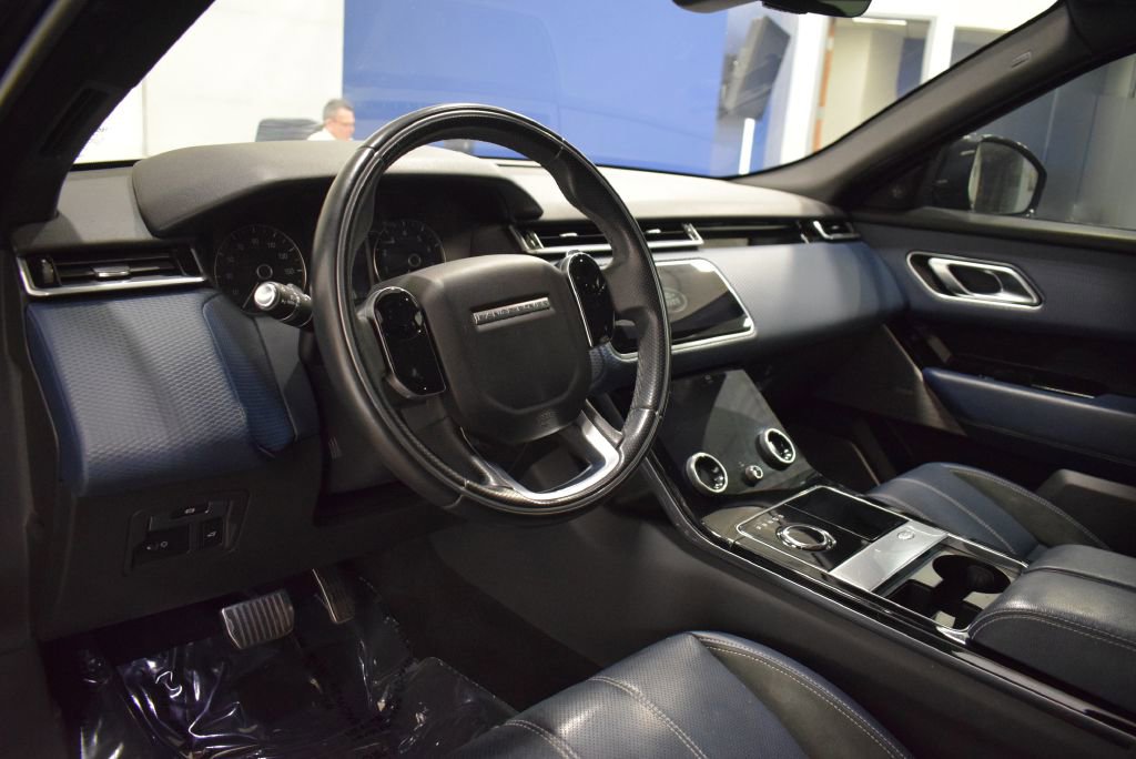 Used 2020 Land Rover Range Rover Velar R-Dynamic S image 8