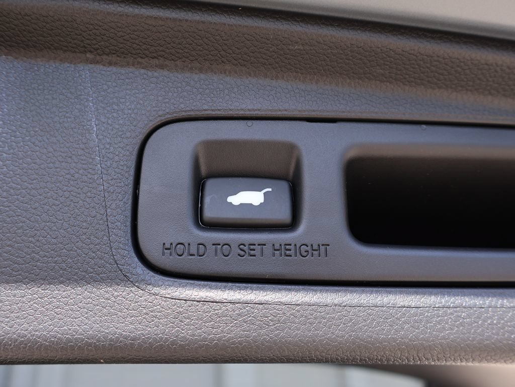 Used 2026 Honda CR-V Sport Touring image 9