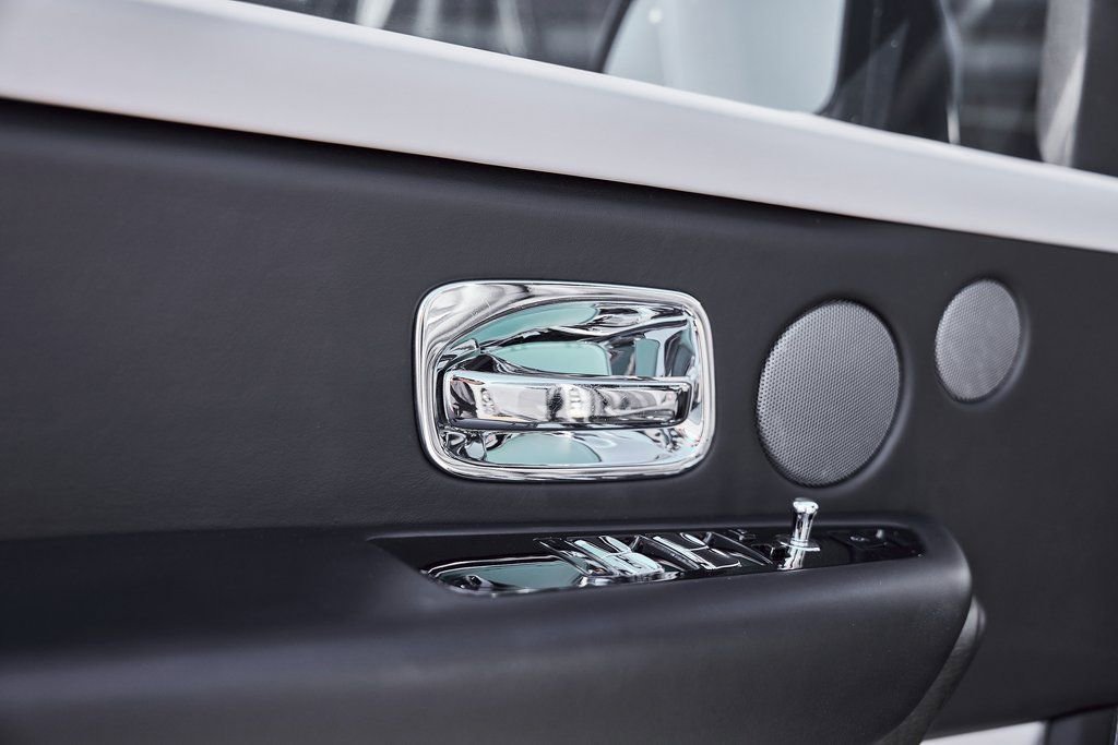 Used 2023 Rolls-Royce Cullinan image 36