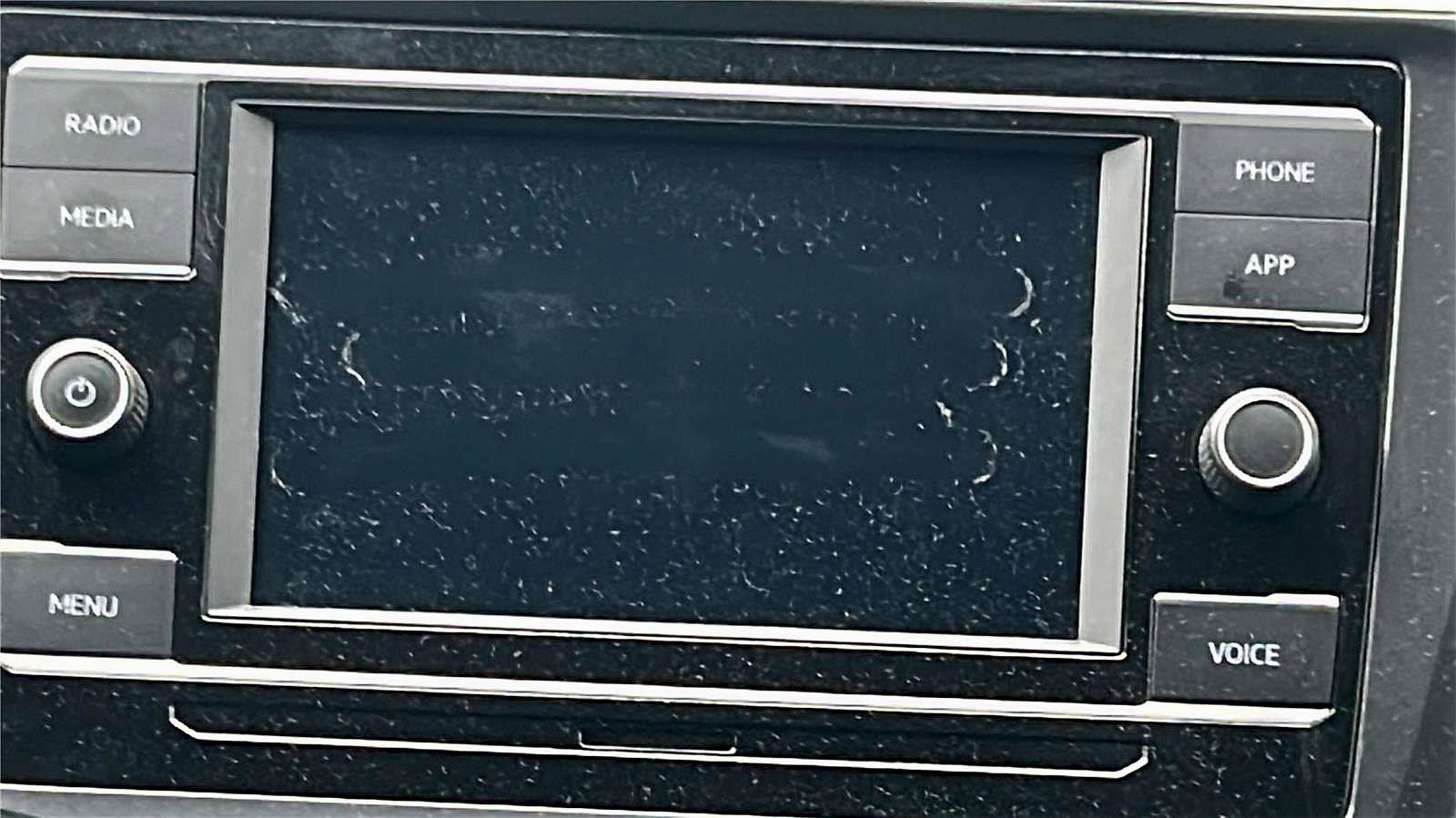 Used 2021 Volkswagen Tiguan S image 16