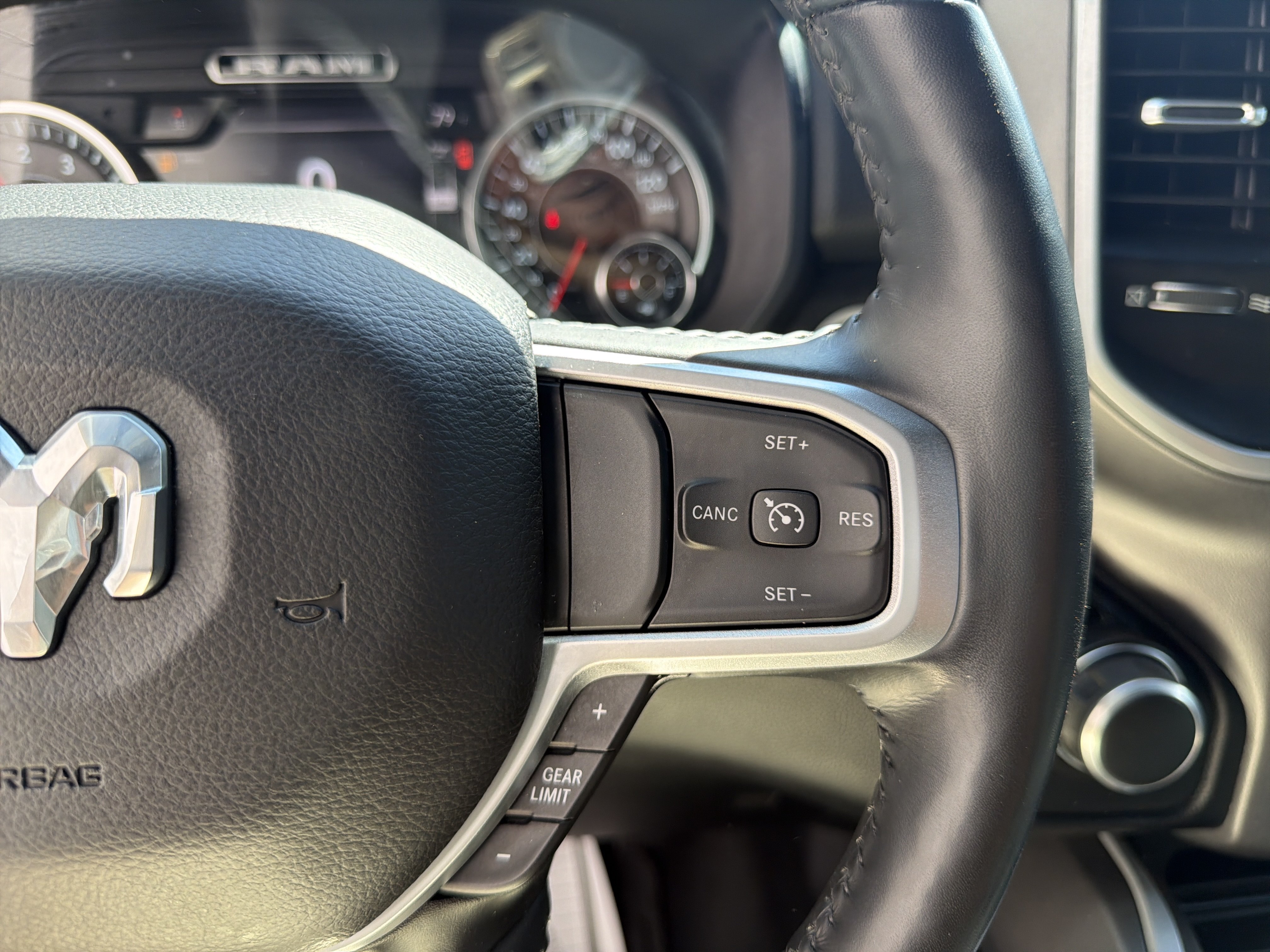 Certified 2020 RAM 1500 Big Horn AWD/4WD image 23