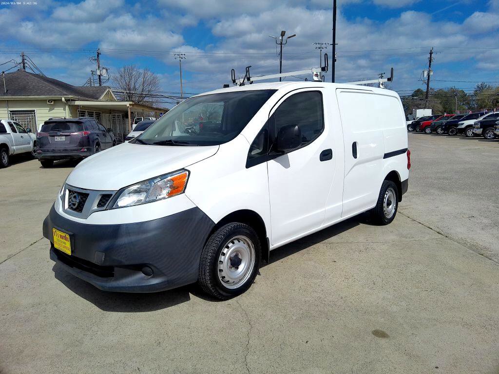 Used 2014 Nissan NV200 S w/ Cruise Control Package image 2