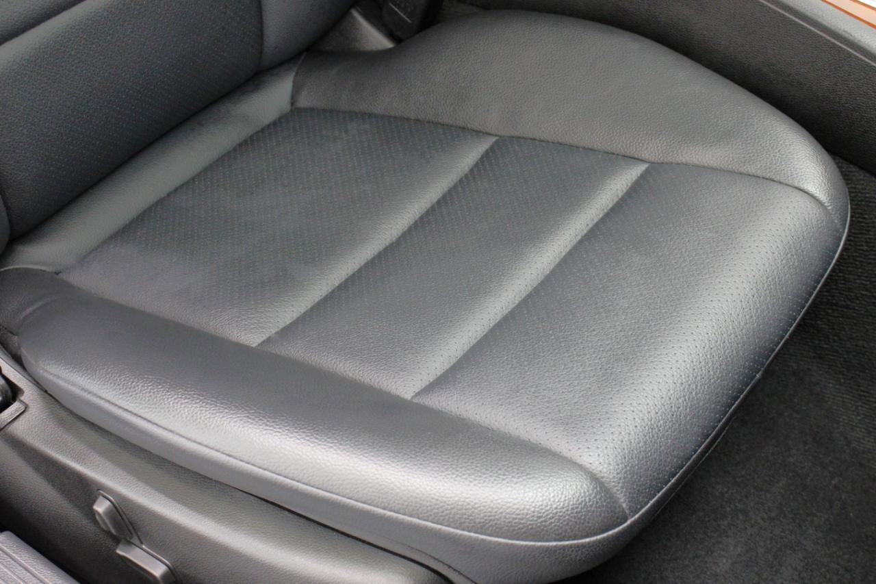 Used 2011 Mercedes-Benz C 300 Sedan image 45