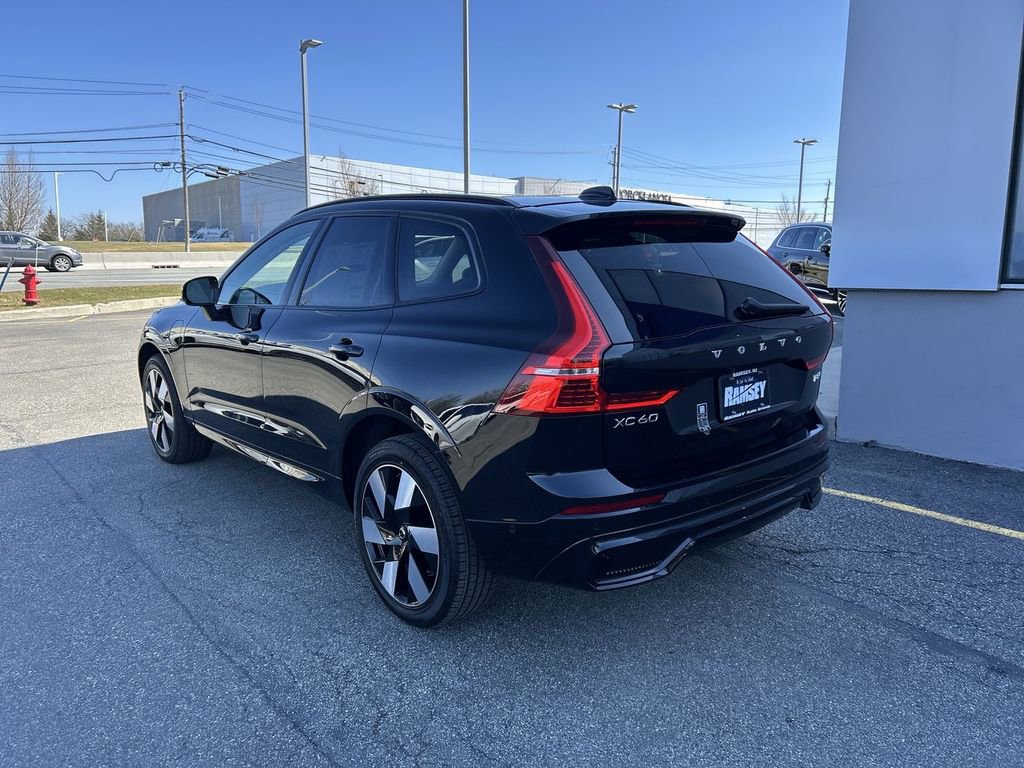 Certified 2025 Volvo XC60 T8 Plus w/ Climate Package image 6