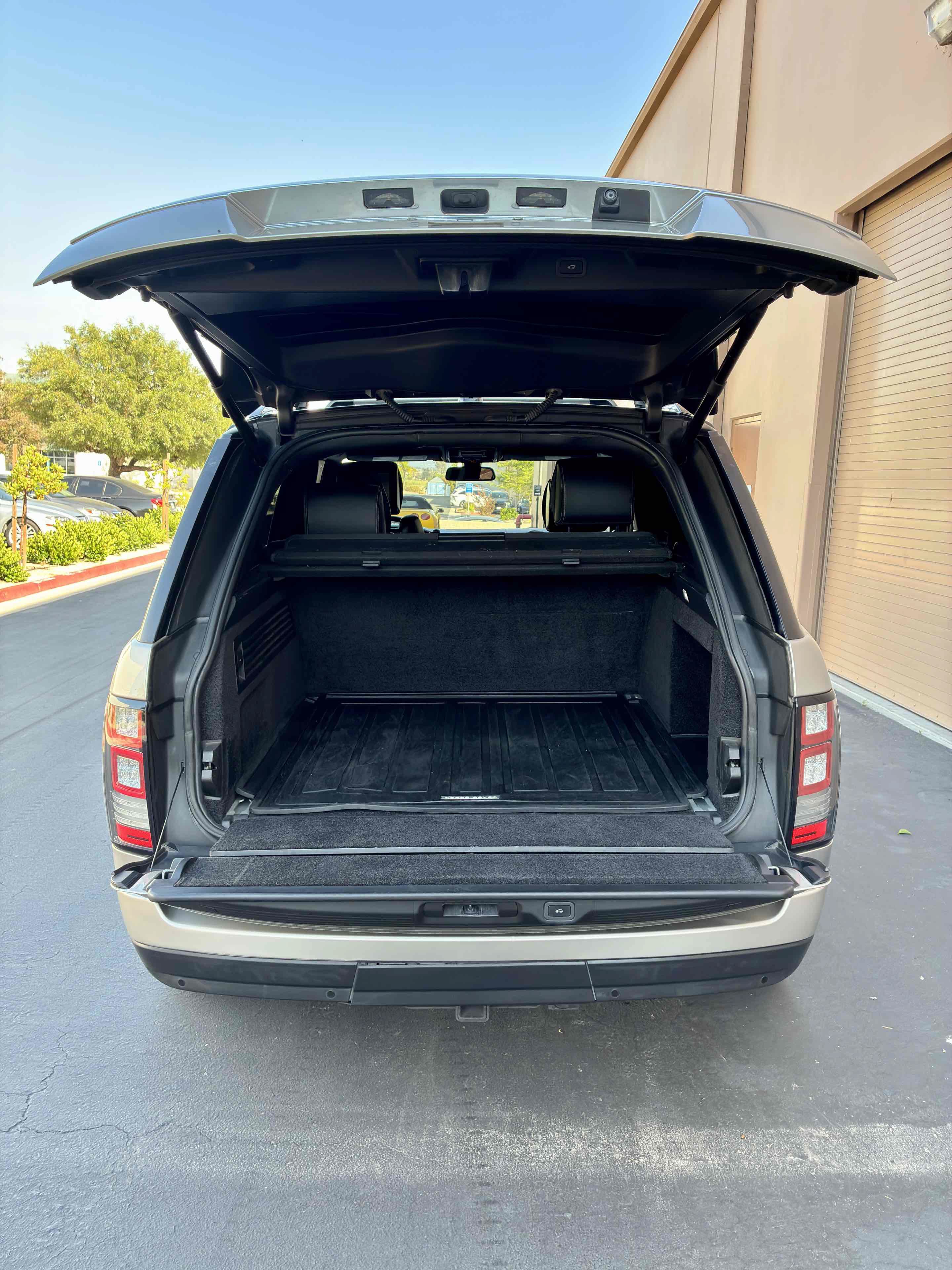 Used 2015 Land Rover Range Rover Autobiography AWD/4WD image 44